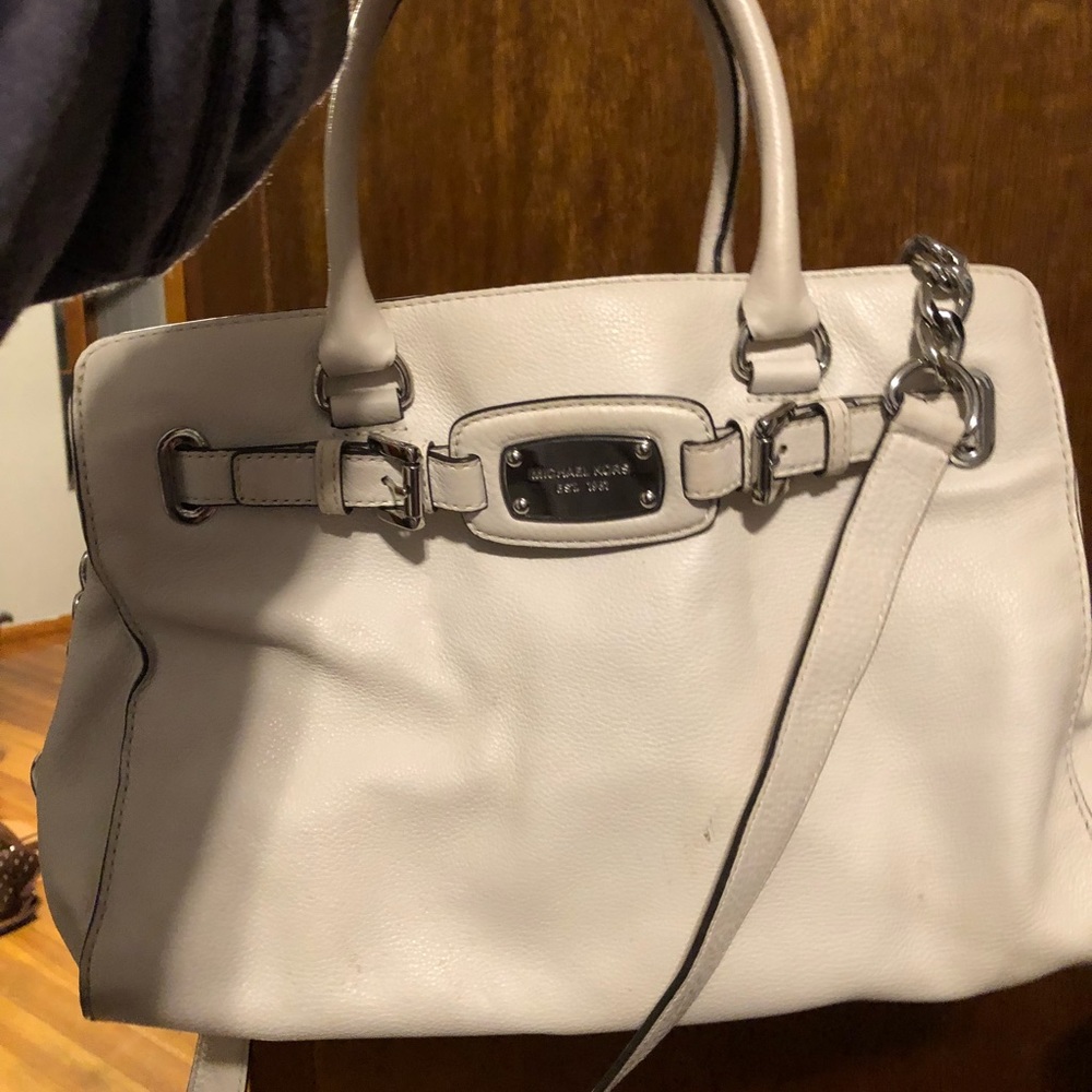 White Micheal kors purse